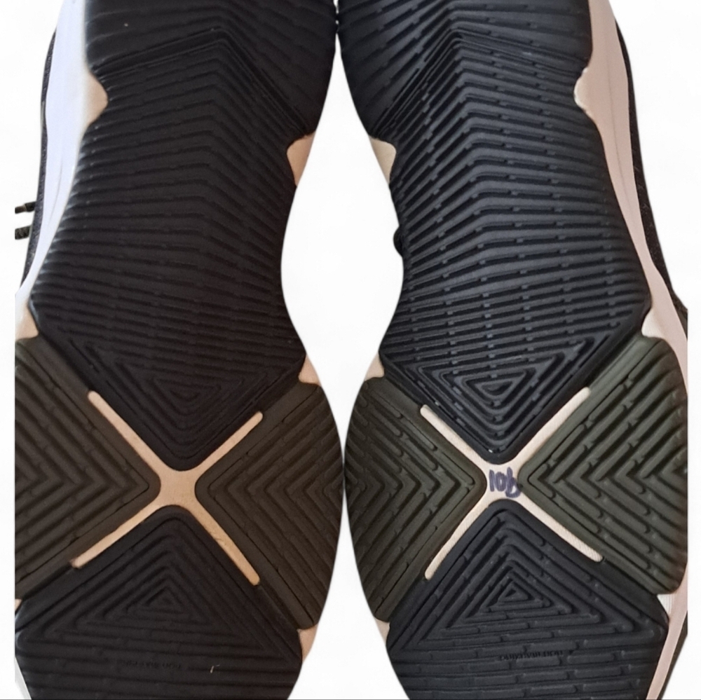 Adidas Cloudfoam Sneakers – Women’s 9 - Picture 3 of 6